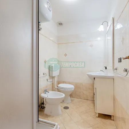 Daniela, Pied-a-terre Al Vaticano